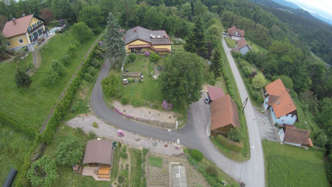 Haus Renarth - Michaela Pro Appartement Kitzeck im Sausal Buitenkant foto